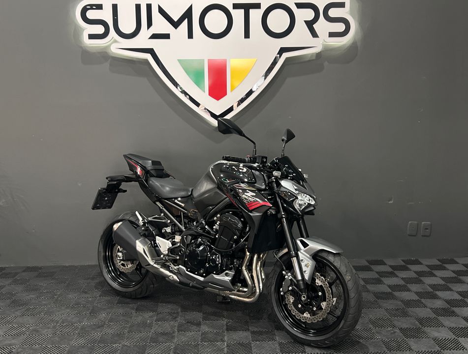 KAWASAKI Z 900