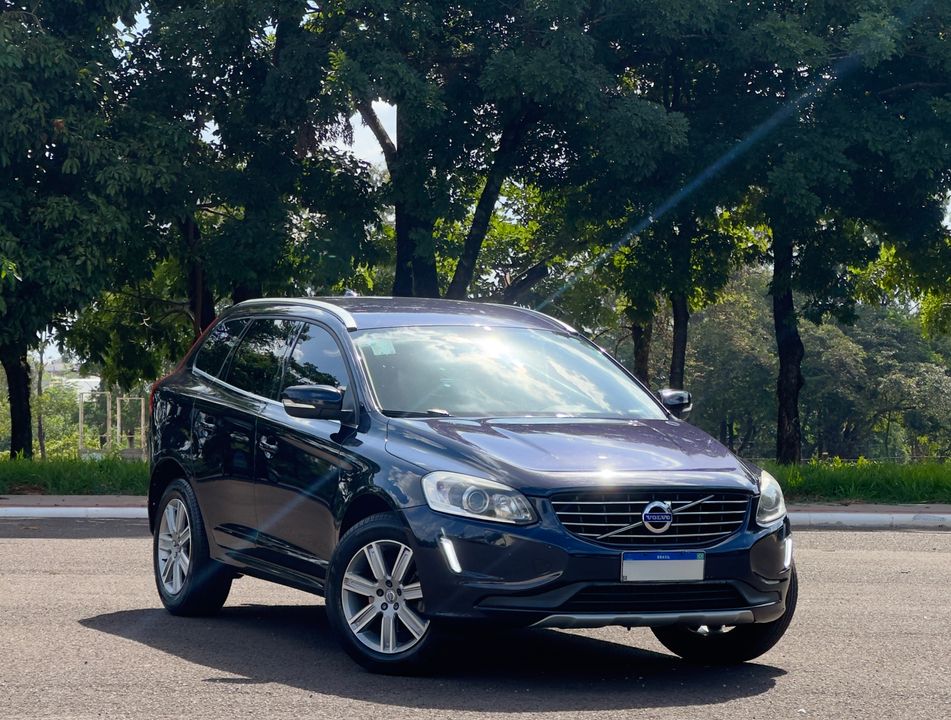 Volvo XC 60 D-5 KINETIC 2.4 AWD Diesel 5p