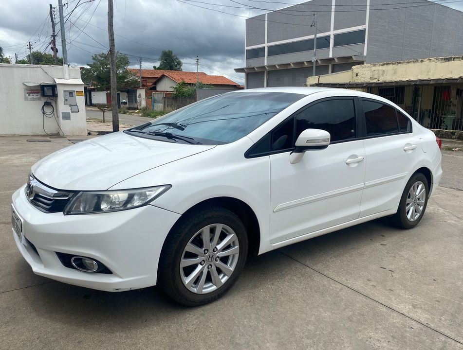 Honda Civic Sedan LXR 2.0 Flexone 16V Aut. 4p