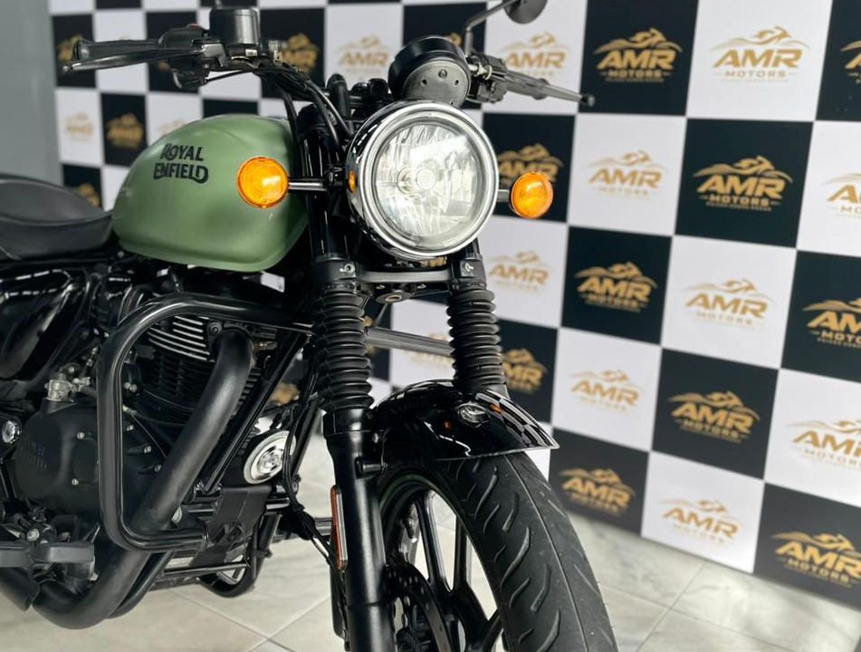 Royal Enfield Meteor 350 Fireball 