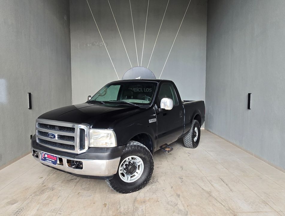 Ford F-250 XLT 3.9 4x2 Diesel TB