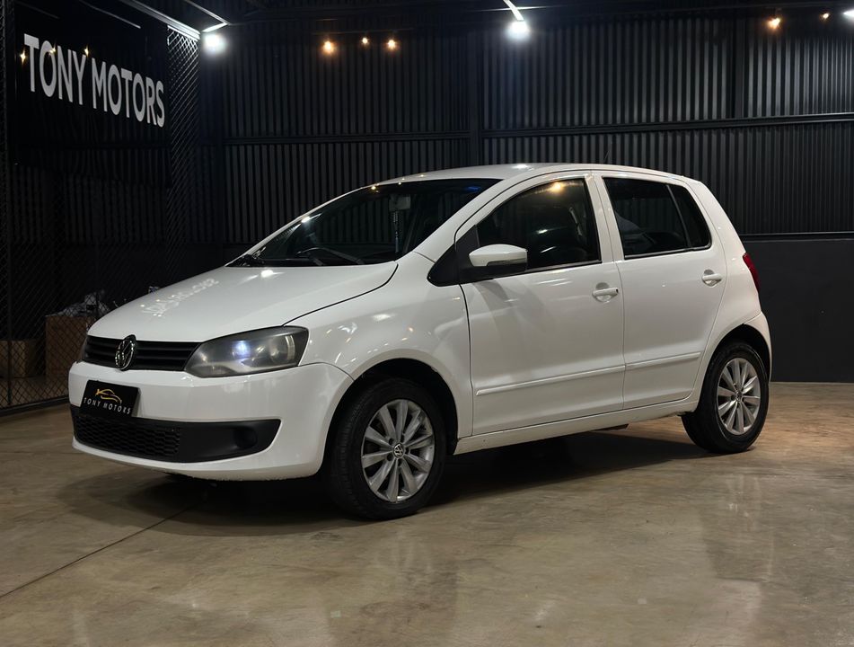 VolksWagen Fox 1.6 Mi Total Flex 8V 5p