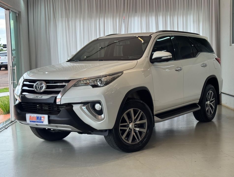 Toyota Hilux SW4 SRX 4x4 4.0 V6 24V Aut.