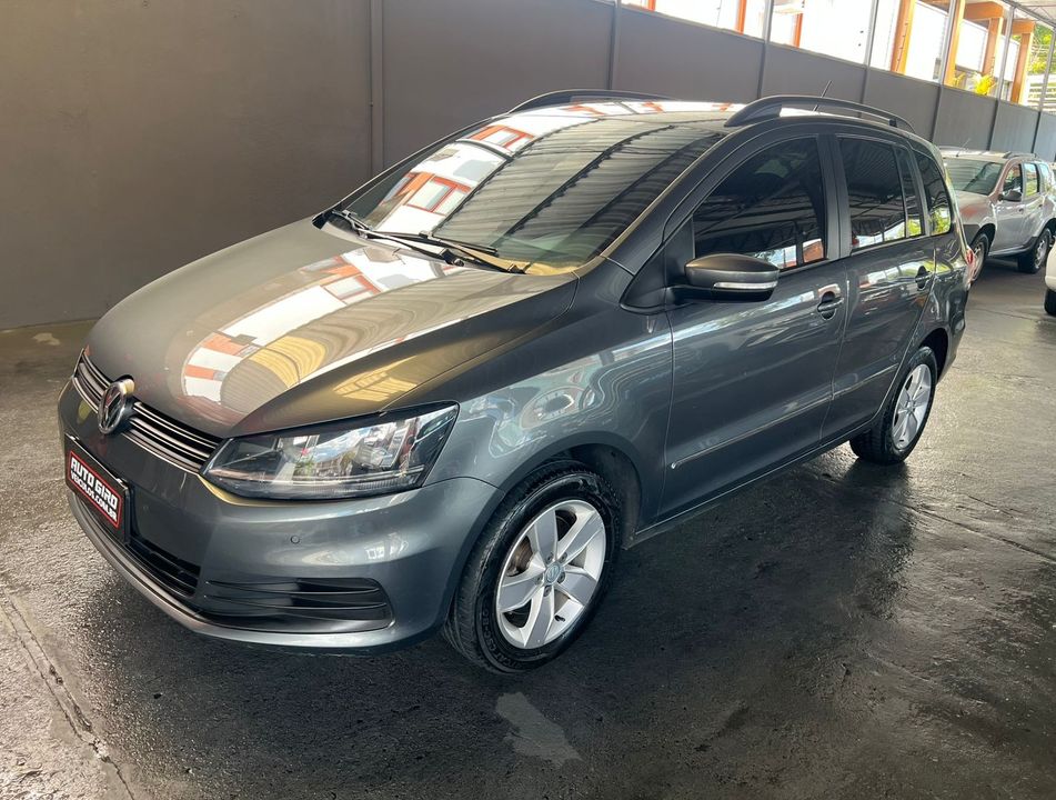 VolksWagen SPACEFOX 1.6 Trendline Total Flex 8v 5p