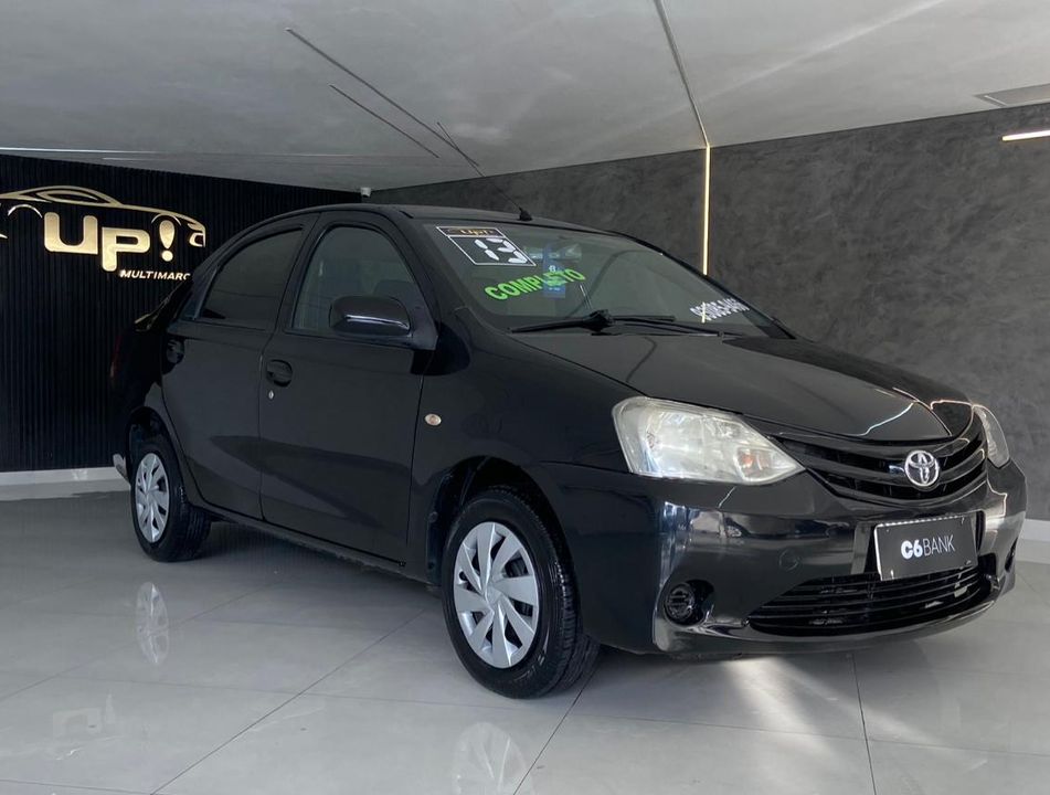 Toyota ETIOS XS Sedan1.5 Flex 16V 4p Mec.