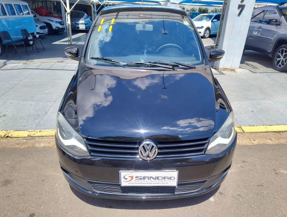 VolksWagen Fox 1.6 Mi Total Flex 8V 5p