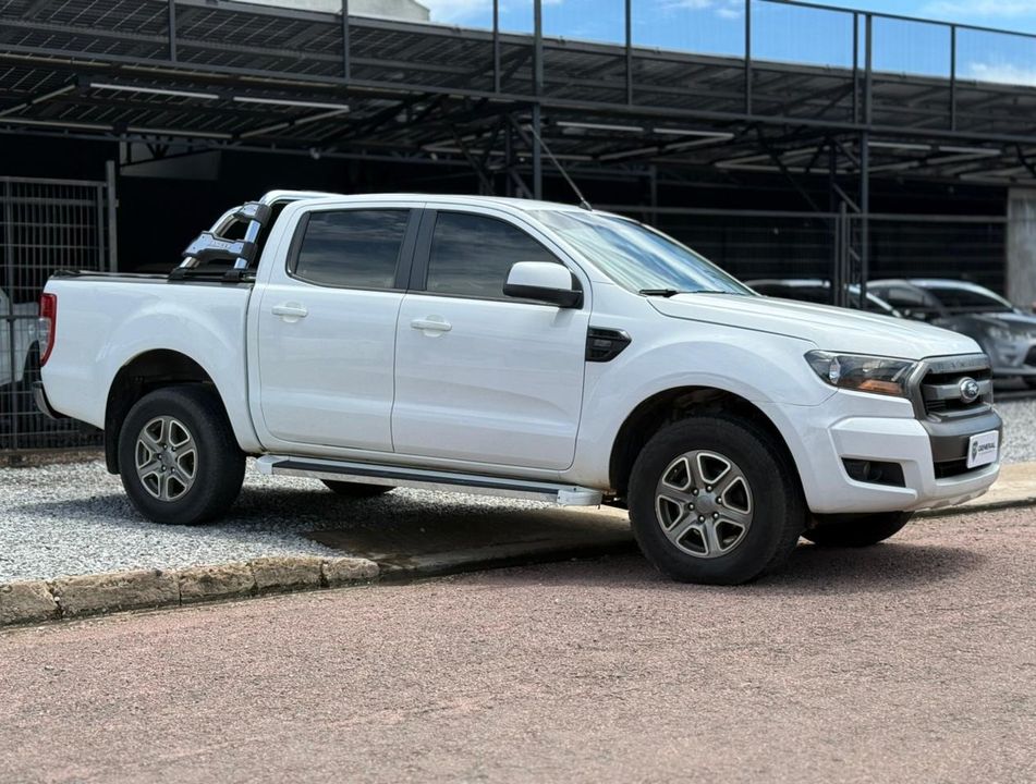 Ford Ranger XLS 2.2 4x2 CD Diesel Aut.