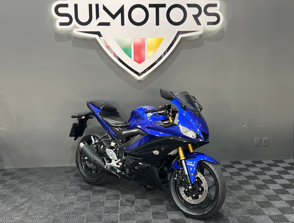 YAMAHA YZF R-3 321/ABS
