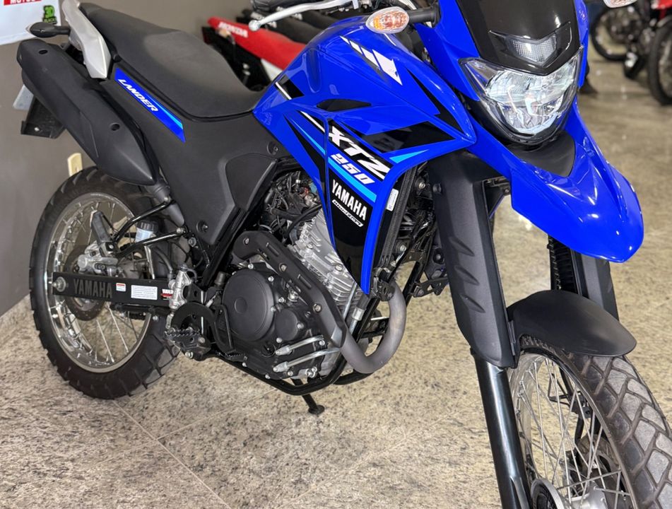YAMAHA XTZ 250 LANDER 249cc/LANDER BLUEFLEX/ABS