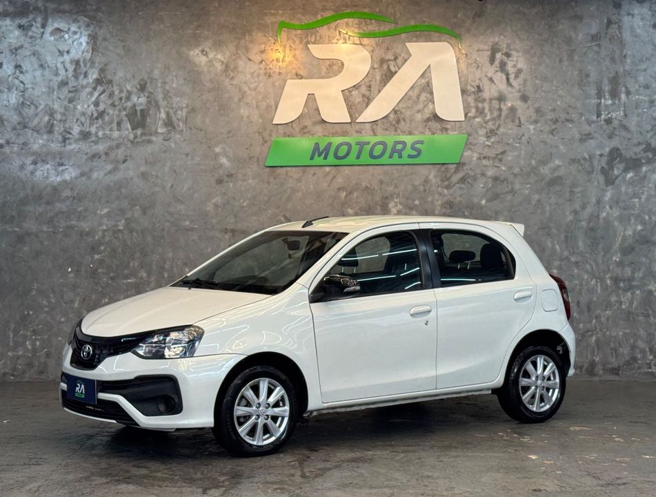Toyota ETIOS X Plus 1.5 Flex 16V 5p Mec.