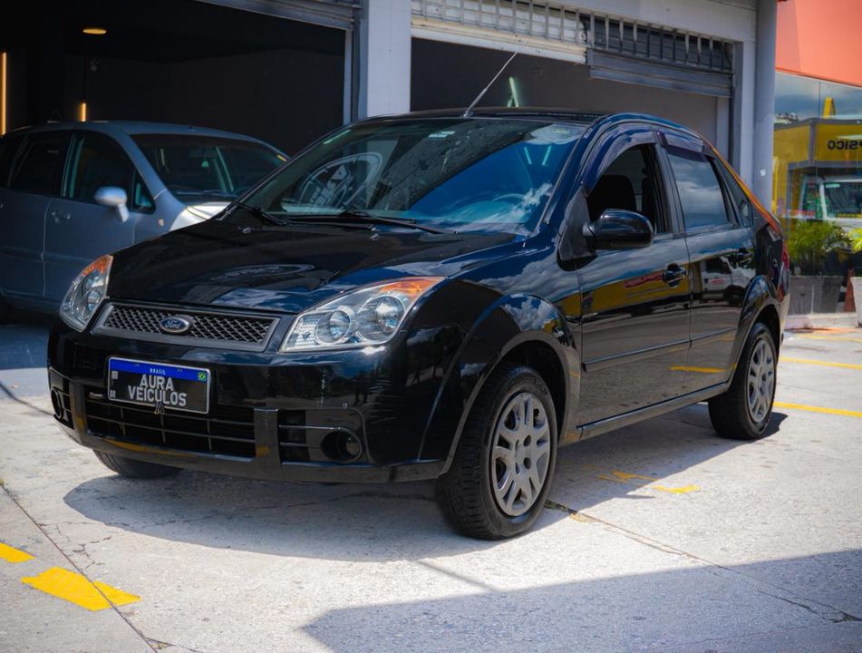 Ford Fiesta Sedan 1.0 8V Flex 4p