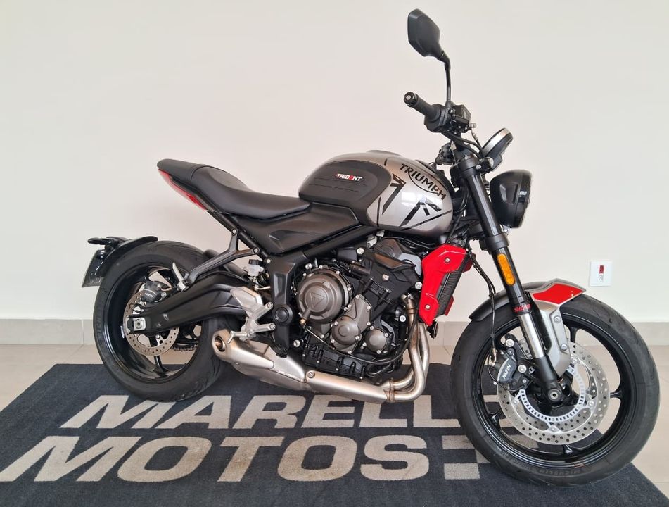 TRIUMPH TRIDENT 660