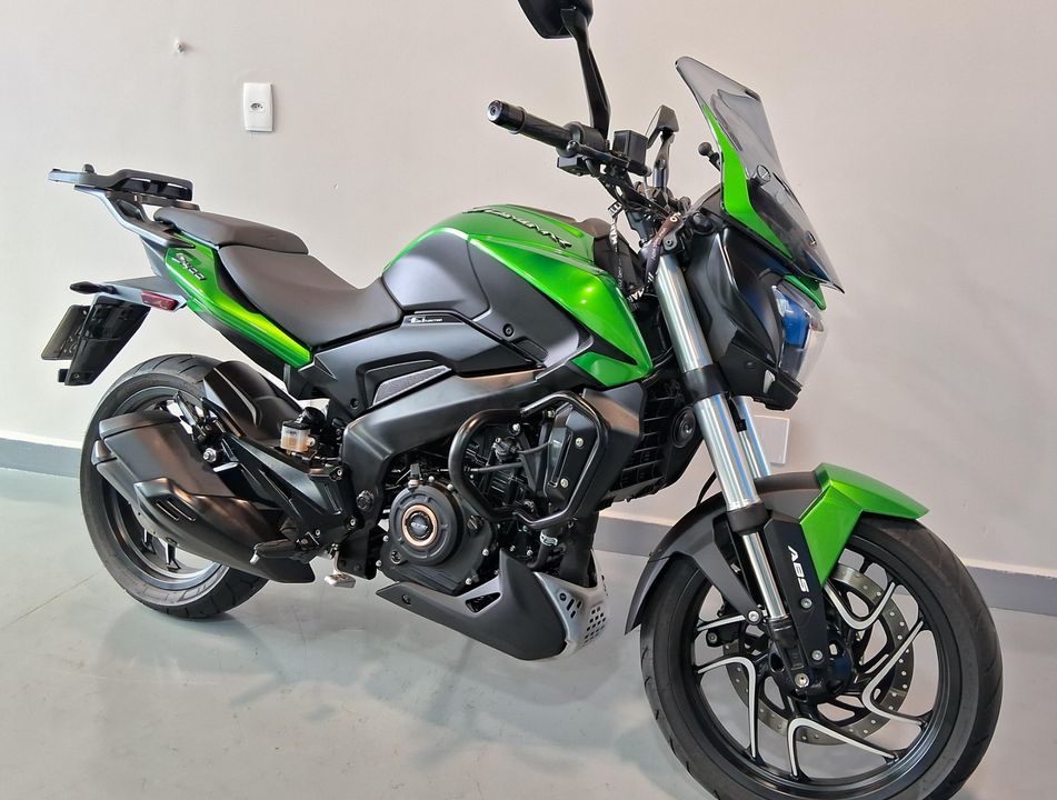 BAJAJ DOMINAR 400 