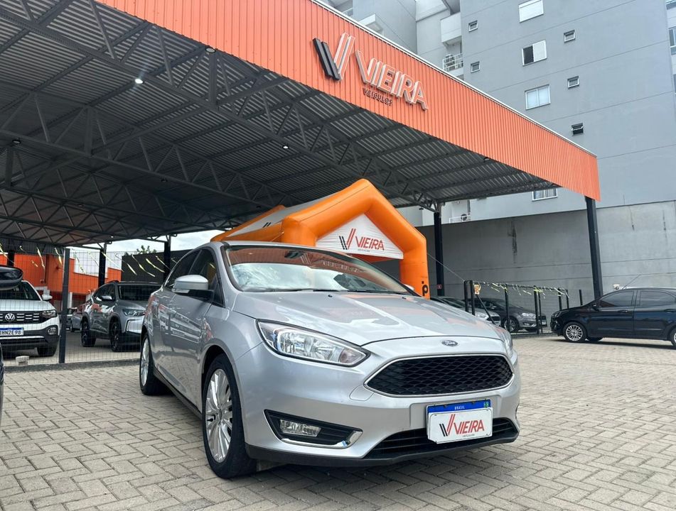 Ford Focus 2.0 16V/SE/SE Plus Flex 5p Aut.