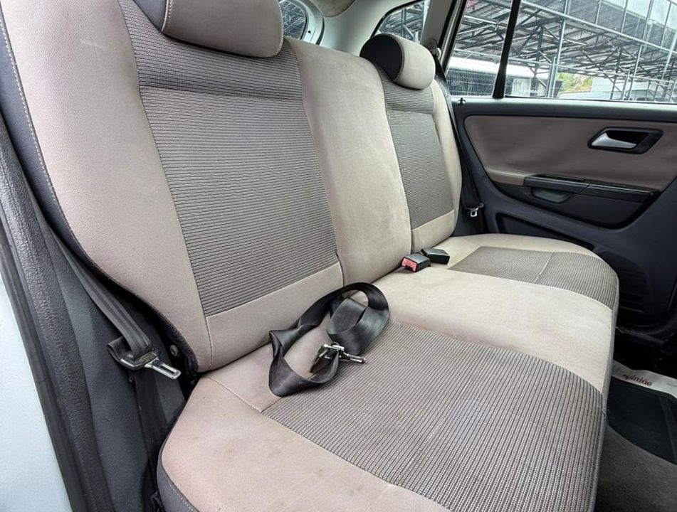VolksWagen SPACEFOX  TREND I MOTION 1.6 T. Flex 8V