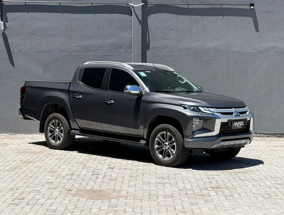 Mitsubishi L200 Triton Sport HPE-S 2.4 CD Dies. Aut