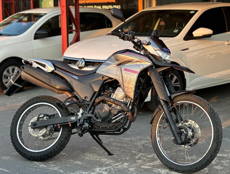 YAMAHA XTZ 250 LANDER 249cc/LANDER BLUEFLEX/ABS
