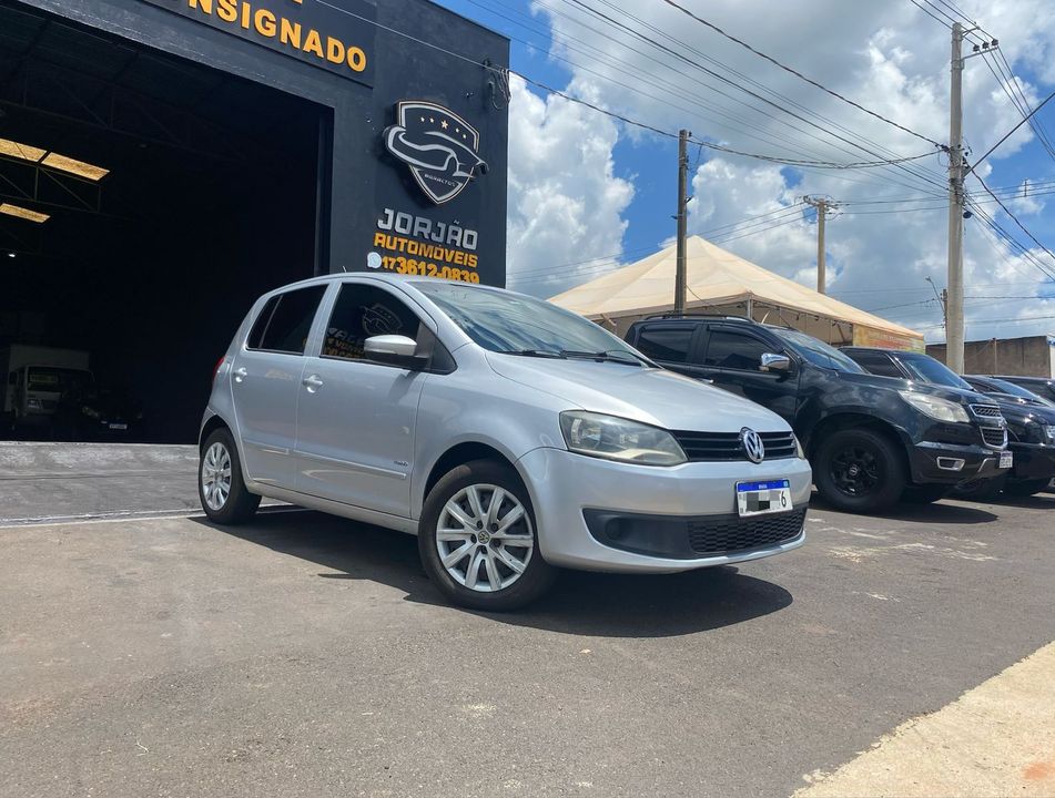 VolksWagen Fox 1.6 Mi Total Flex 8V 5p