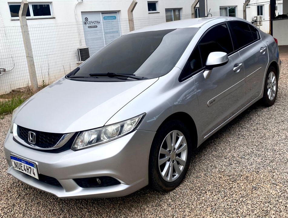 Honda Civic Sedan LXS 1.8/1.8 Flex 16V Aut. 4p