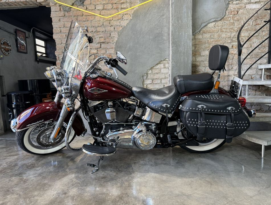 Harley HERITAGE SOFTAIL CLASSIC FLSTC
