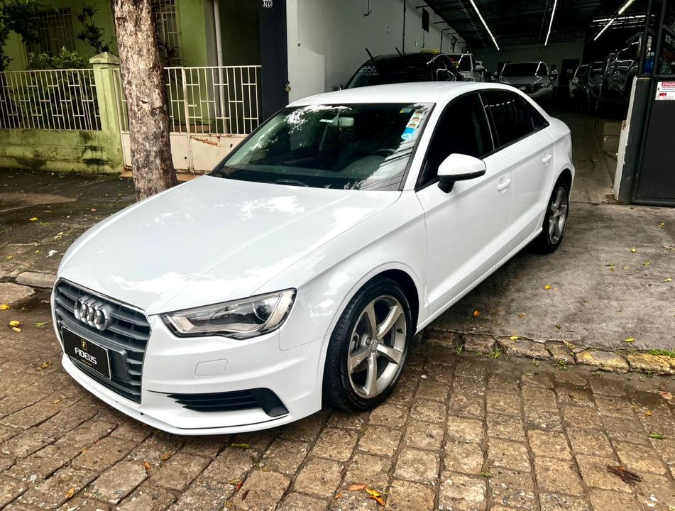 Audi A3 Sedan 1.4/ Attra. 16V TB FSI S-tronic