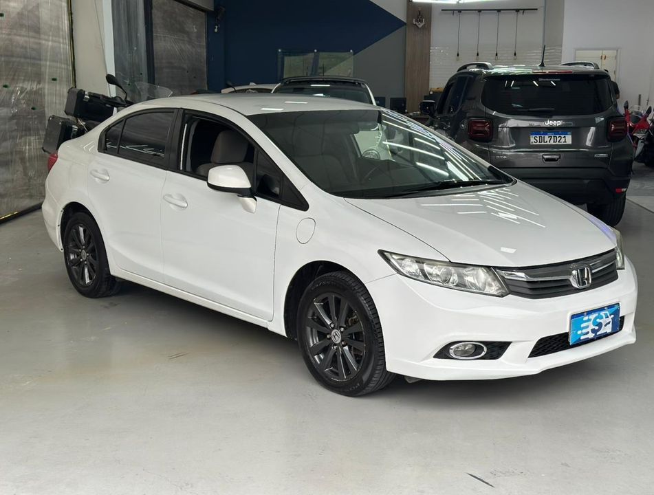 Honda Civic Sedan LXS 1.8/1.8 Flex 16V Mec. 4p
