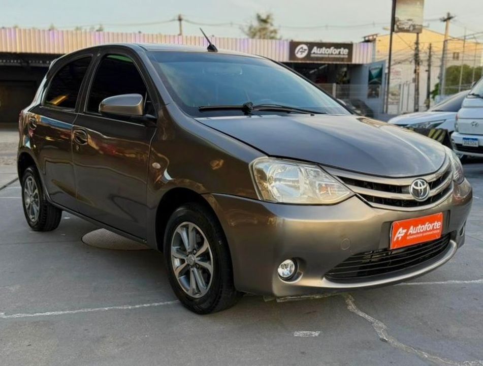 Toyota ETIOS XS 1.5 Flex 16V 5p Aut.