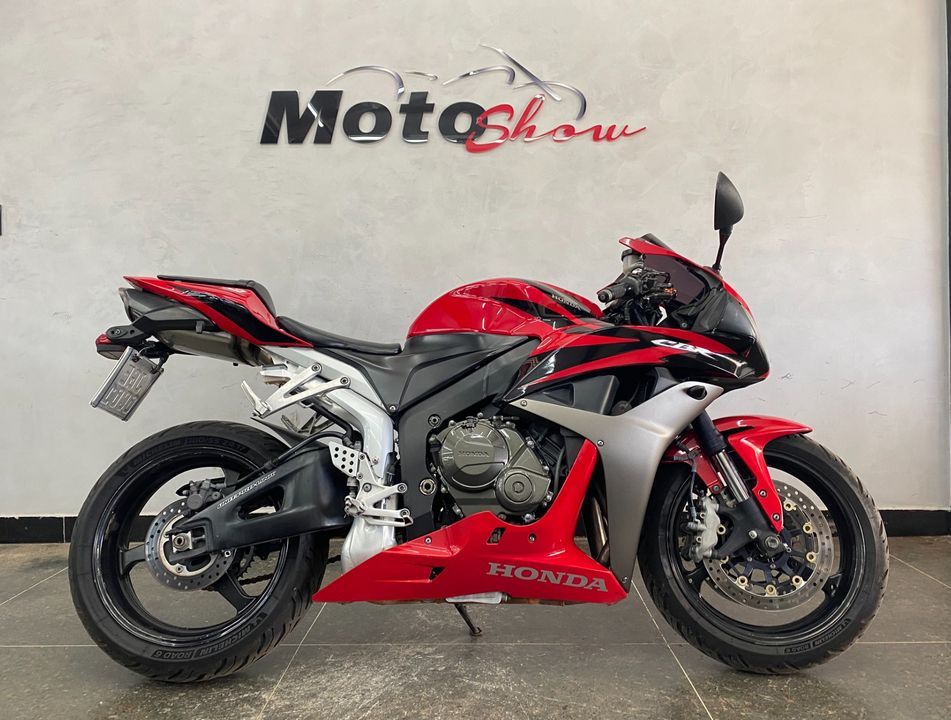 HONDA CBR 600 RR