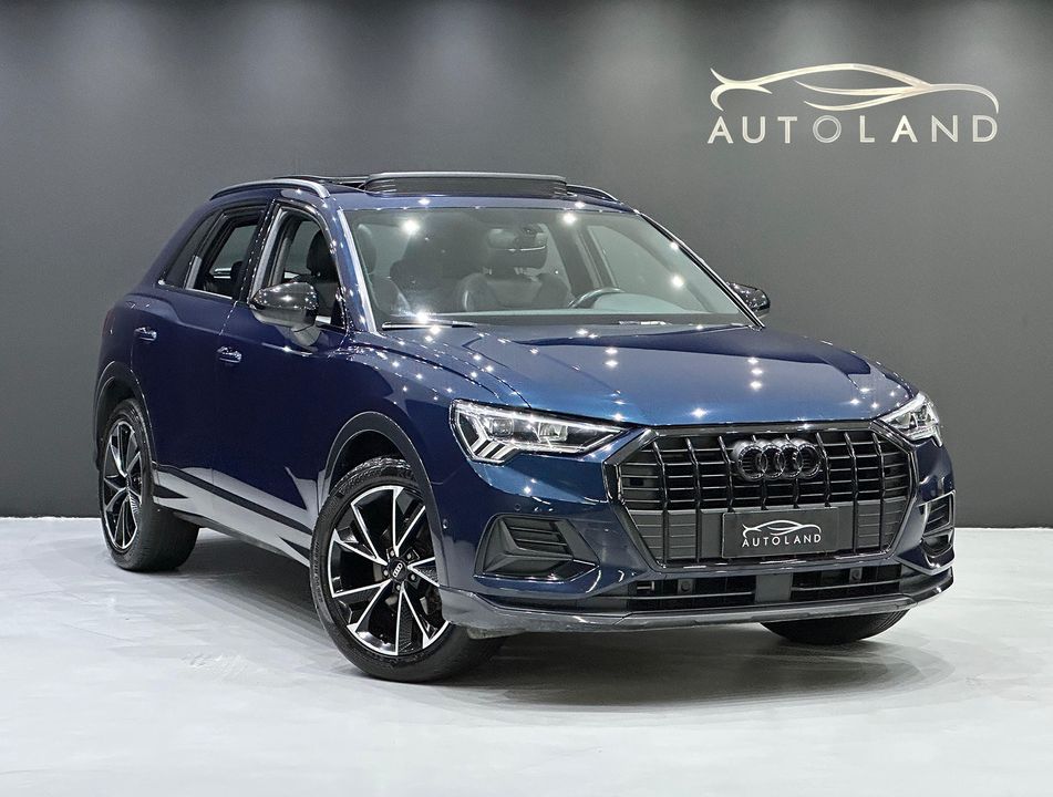 Audi Q3 Black Ed. 1.4 TFSI Flex/Black S-tron.