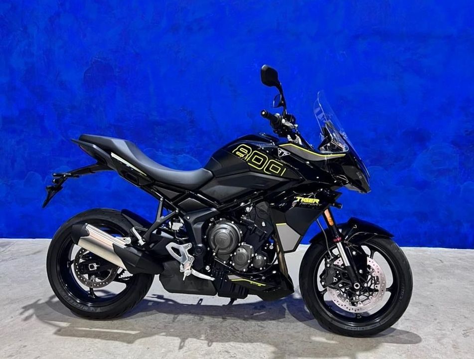 TRIUMPH TIGER 800 SPORT