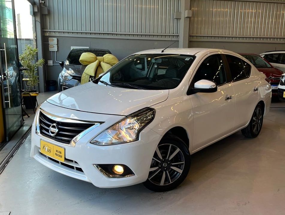 Nissan VERSA SL 1.6 16V FlexStart 4p Mec.