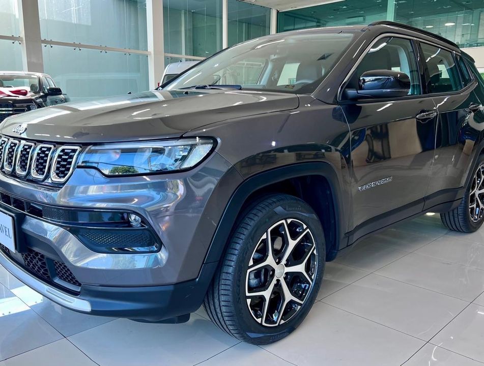 Jeep Long. 1.3