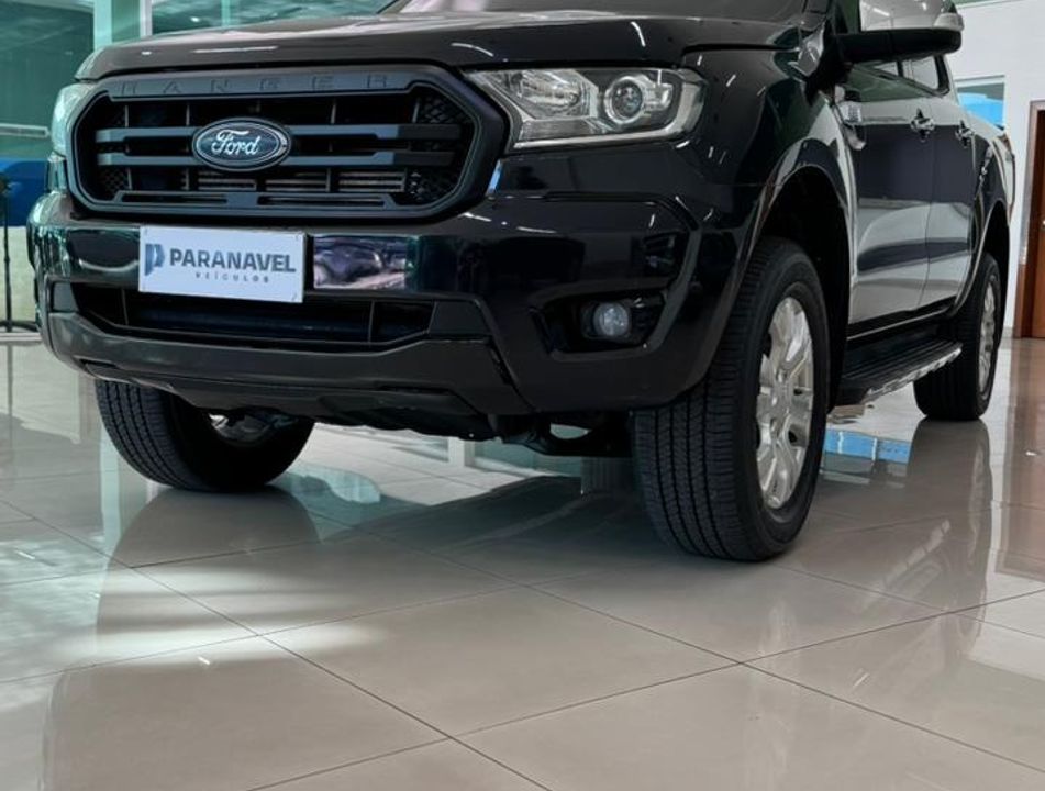 Ford XLT 3.2