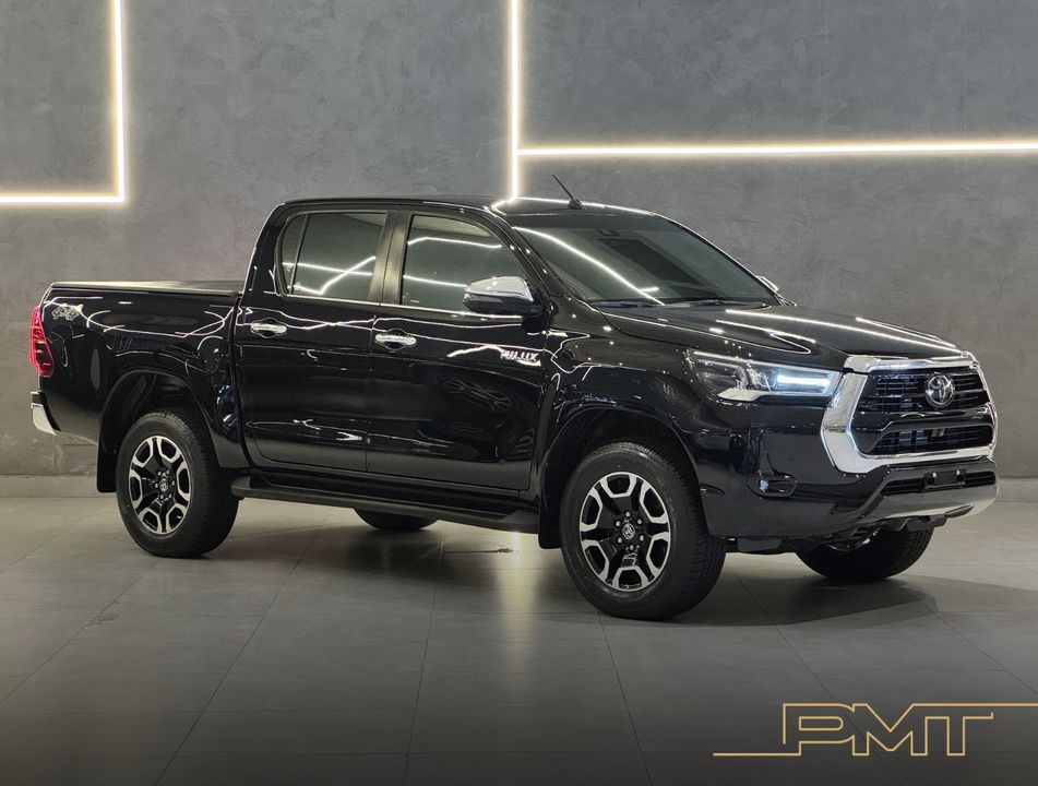 Toyota Hilux CD SRX 4x4 2.8 TDI 16V Diesel Aut.