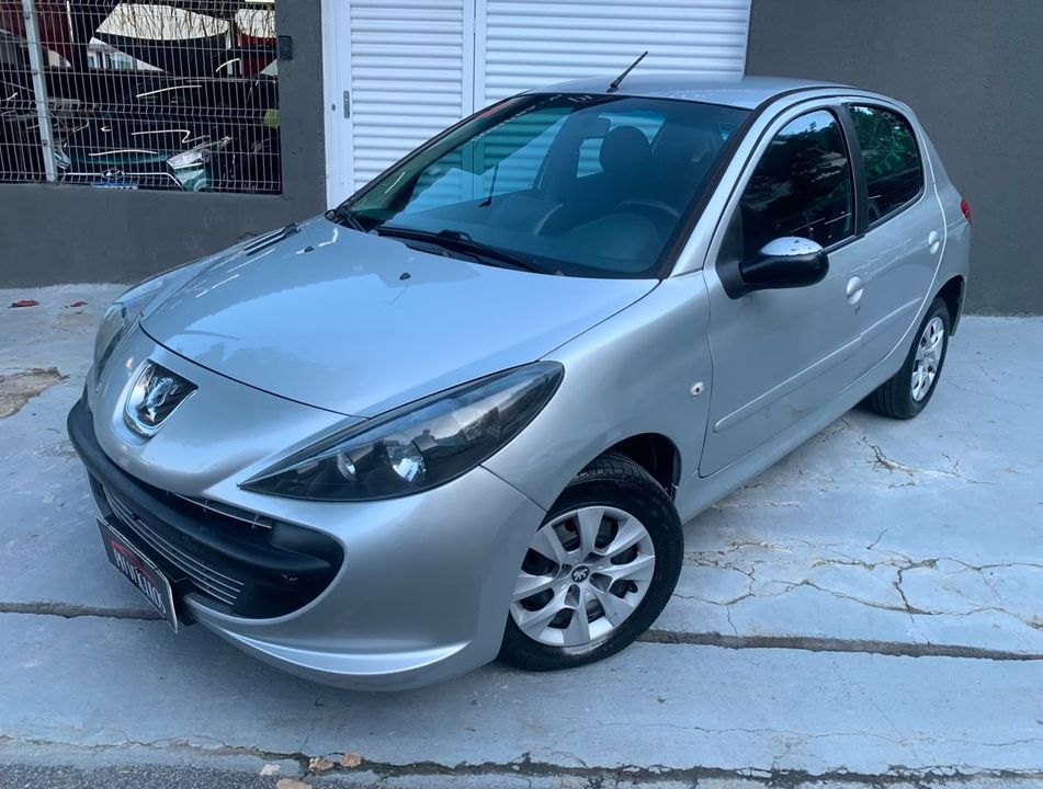 Peugeot 207 XR 1.4 Flex 8V 5p