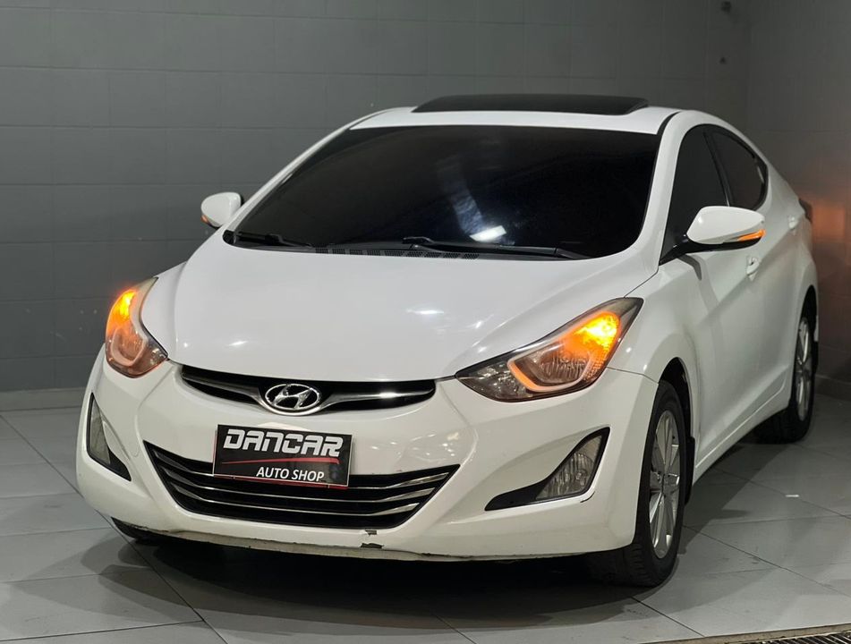 Hyundai Elantra GLS 2.0 16V Flex Aut.