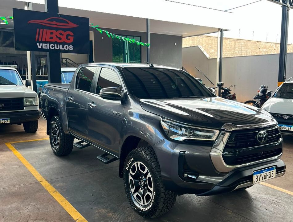 Toyota Hilux CD SRX 4x4 2.8 TDI 16V Diesel Aut.