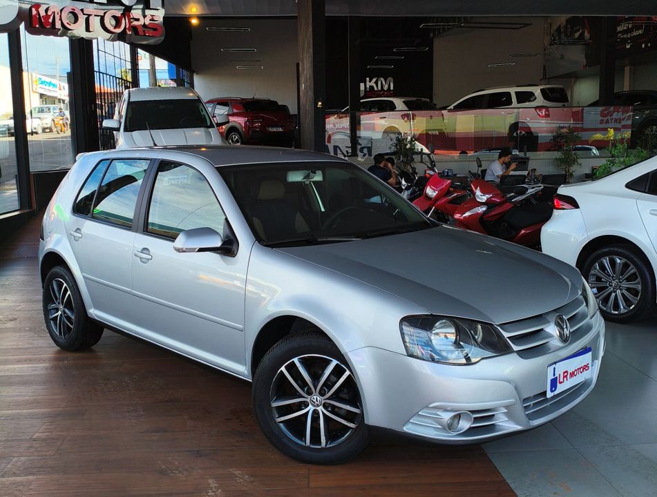 VolksWagen Golf 1.6 Mi Total Flex 8V 4p