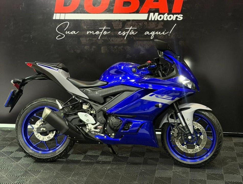 YAMAHA YZF R-3 321/ABS
