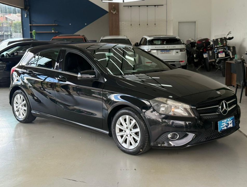 Mercedes Classe A 200 1.6 TB 16V Style 156cv Aut.