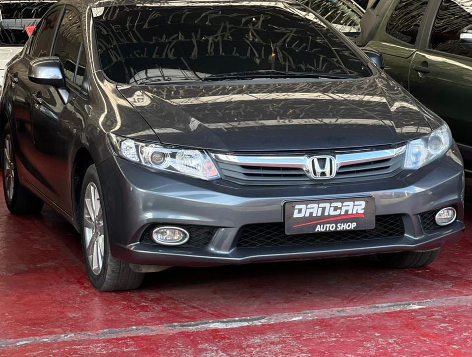 Honda Civic Sedan LXS 1.8/1.8 Flex 16V Aut. 4p