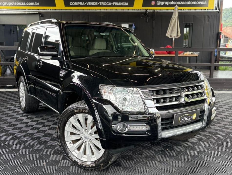 Mitsubishi Pajero HPE Full 3.2 4x4 T.I.Dies. 5p Aut