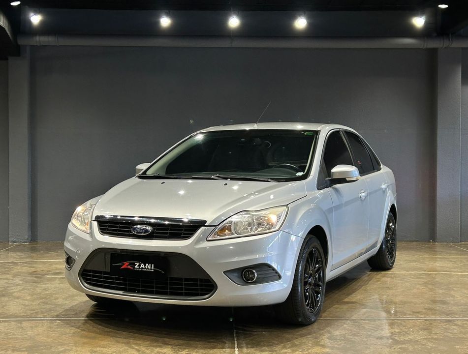 Ford Focus Sedan 2.0 16V/2.0 16V Flex 4p Aut.