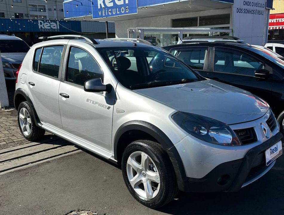 Renault SANDERO STEPWAY Hi-Flex 1.6 16V 5p