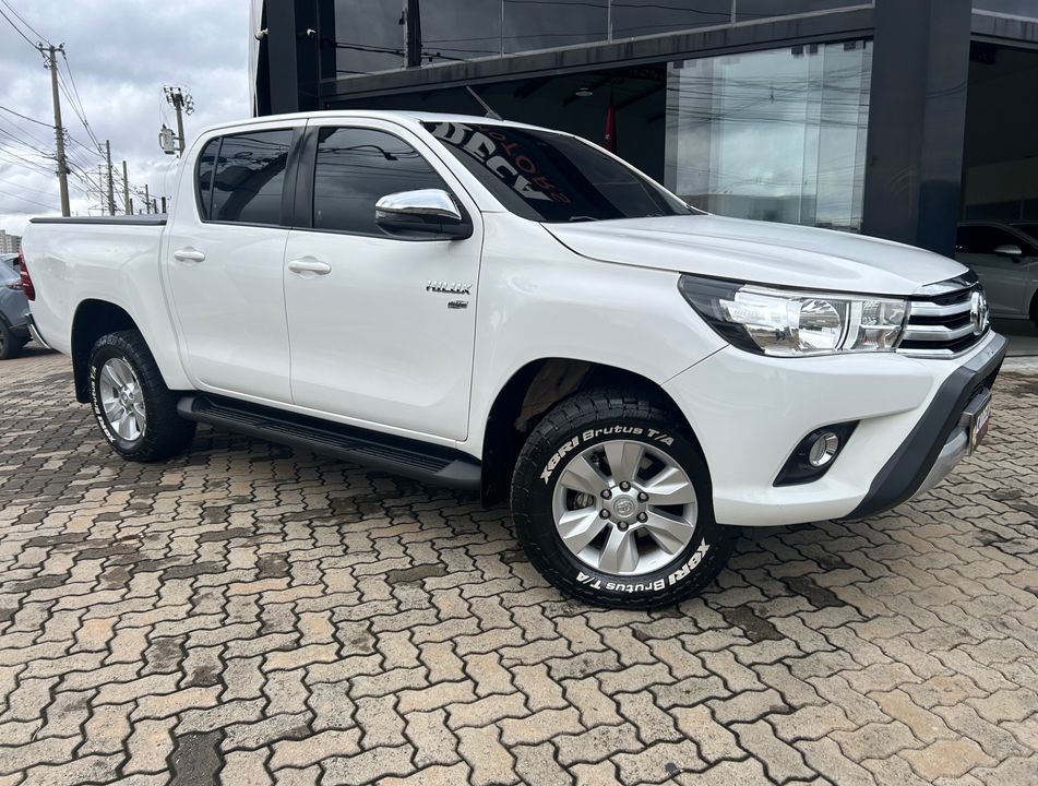 Toyota Hilux CD SRV 4x2 2.7 Flex 16V Aut.
