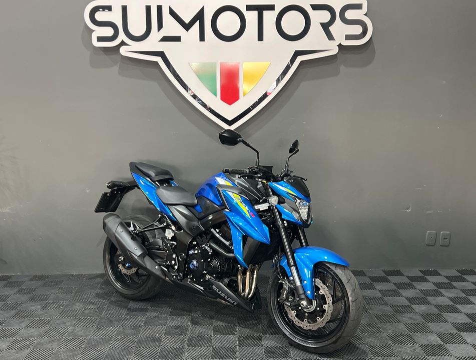 SUZUKI GSX-S 750