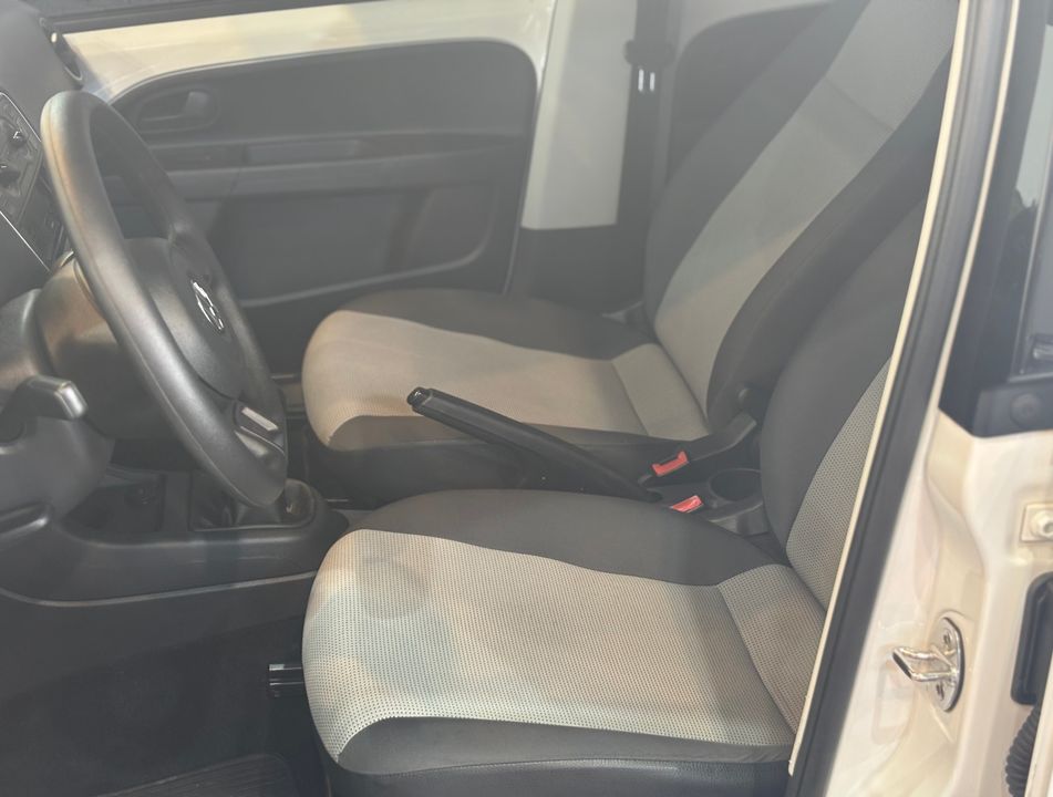 VolksWagen up! take 1.0 Total Flex 12V 5p