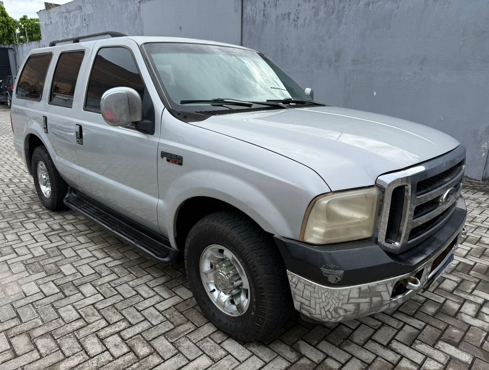Ford F-250 Tropical 4.2 CE / CD Diesel TB