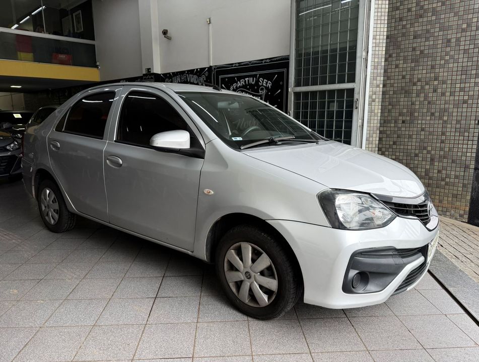 Toyota ETIOS X Sedan 1.5 Flex 16V 4p Aut.