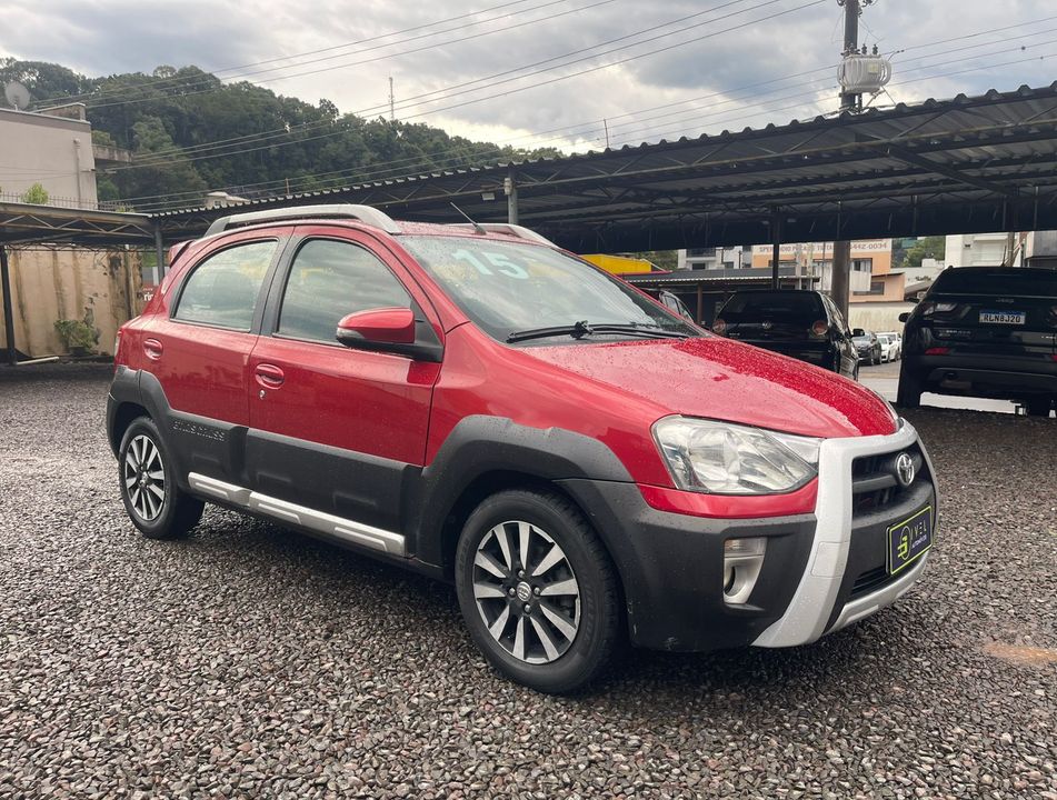 Toyota ETIOS CROSS 1.5 Flex 16V 5p Mec.